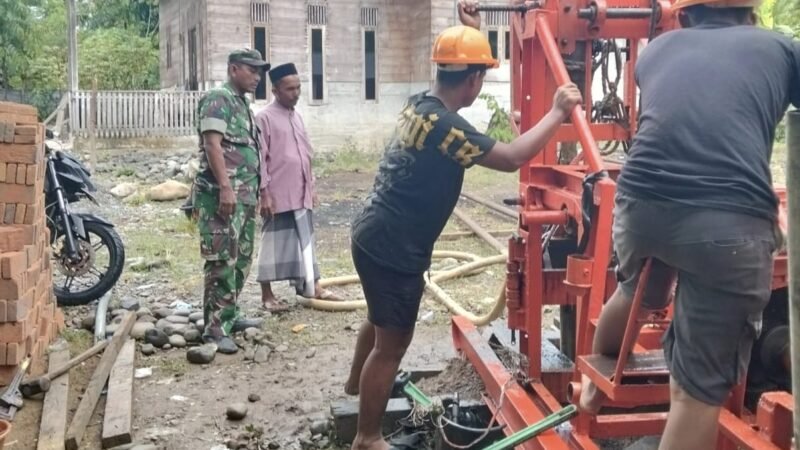 Air Bersih Jadi Harapan, Satgas TMMD ke-129 Kodim 0102/Pidie Mulai Bor Sumur di Dayah Babul Ula Almunawarah