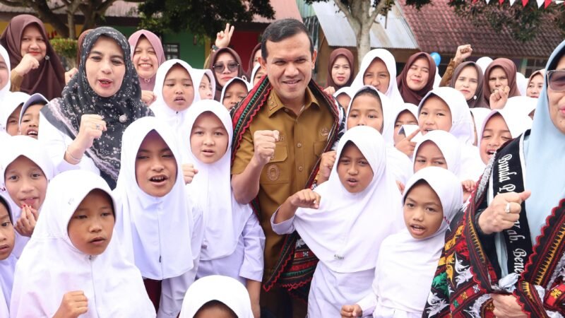 Wagub Fadhlullah: Empat Pelajar Penerima Beasiswa ke Tiongkok Disiapkan Jadi Generasi Penggerak Hilirisasi