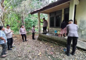 Kapolres Aceh Selatan Janji Rehab Rumah Janda Eks Kombatan GAM hingga Bantu Modal UMKM