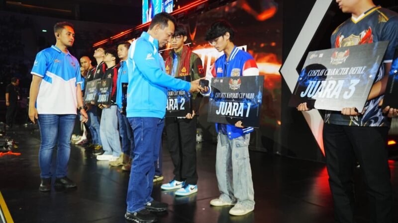 Kapolri Listyo Sigit Tutup E-Sport Kapolri Cup 2026