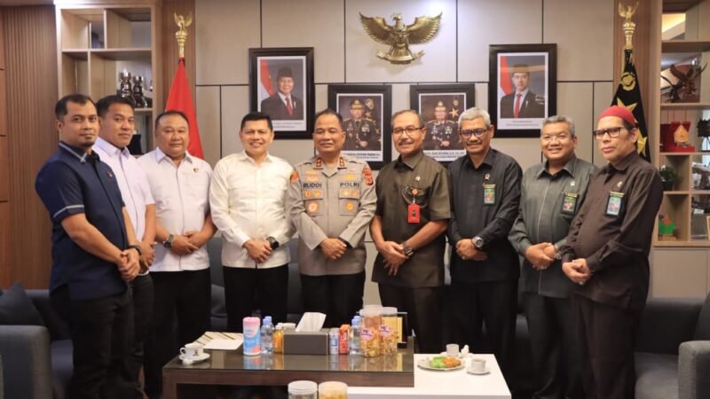 Perkuat Komunikasi, Kapolda Terima Silaturahmi Ketua Pengadilan Tinggi Banda Aceh