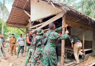 TNI AD Renovasi Rumah Guru Ngaji di Aceh Utara