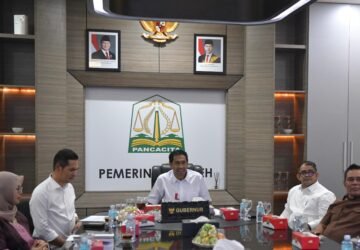Mualem Pimpin RUPS Luar Biasa Bank Aceh