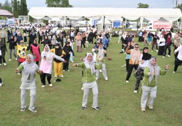 Meriahkan HUT ke-43, Semen Andalas Ajak Ribuan Warga Lhoknga-Leupung Hidup Sehat dan Bangkitkan UMKM