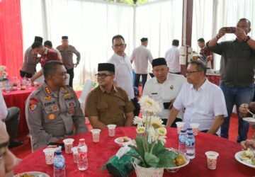 Dayah Darul Musthafa Bergema, Plt Sekda Aceh Hadiri Maulid Nabi di Tengah Lantunan Zikir Santri