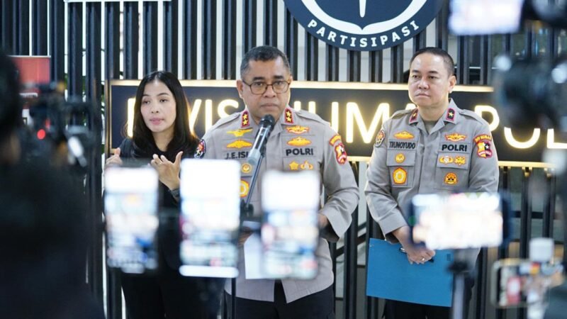 Mutasi Besar-besaran Polri! 88 Pati-Pamen, 14 PJU Mabes dan 19 Kapolda Berganti