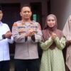 Dirbinmas Polda Aceh Serahkan Beasiswa Ustaz Adi Hidayat untuk 2 Hafiz Qur’an