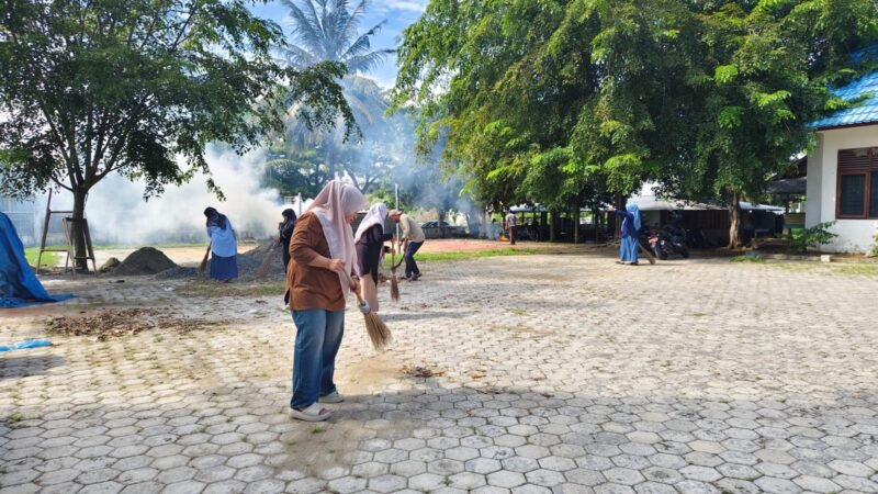 Jelang Maulid Raya Lhoknga, Keuchik, Istri Keuchik dan Muspika Gotong Royong